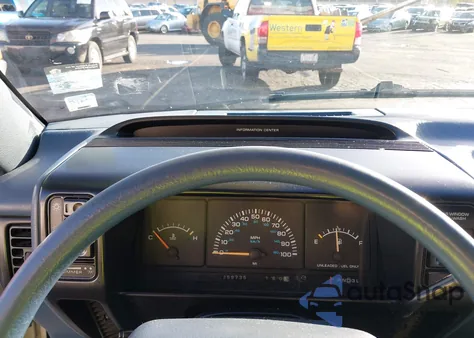 1993 Plymouth Grand Voyager Se из США, поврежденный, VIN 1P4GH44RXPX514314